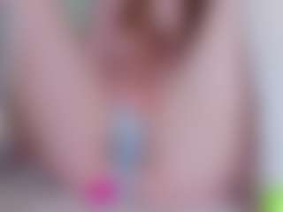 EllaSwert's Live Sex Cam Show