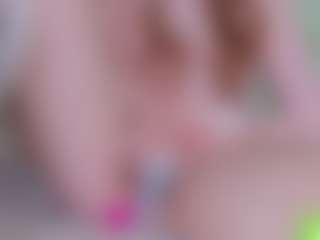 EllaSwert's Live Sex Cam Show