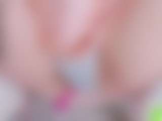 EllaSwert's Live Sex Cam Show