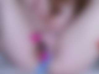 EllaSwert's Live Sex Cam Show
