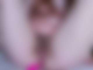 Live cam show with EllaSwert - Blue Eyes on Gym Cam Girls
