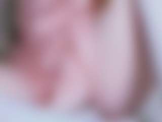 EllaSwert's Live Sex Cam Show