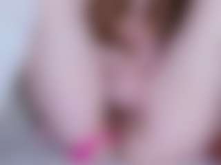 Live cam show with EllaSwert - Blue Eyes on CamClone