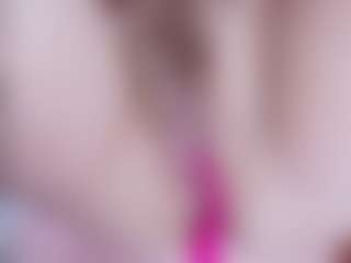 EllaSwert's Live Sex Cam Show