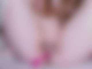 EllaSwert's Live Sex Cam Show