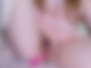 EllaSwert's Live Sex Cam Show