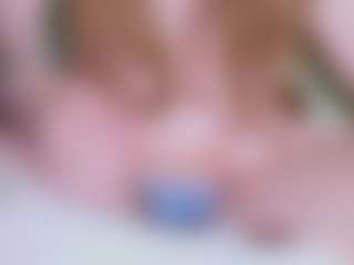 EllaSwert's Live Sex Cam Show