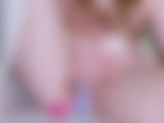 EllaSwert's Live Sex Cam Show