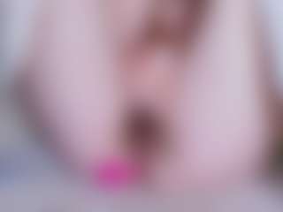 EllaSwert's Live Sex Cam Show