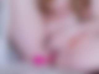 EllaSwert's Live Sex Cam Show