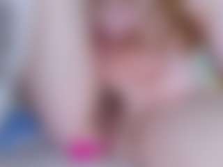 EllaSwert's Live Sex Cam Show