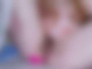 EllaSwert's Live Sex Cam Show