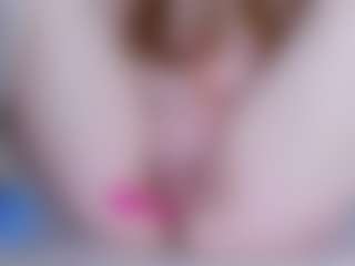 EllaSwert's Live Sex Cam Show