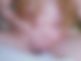 EllaSwert's Live Sex Cam Show