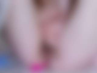 EllaSwert's Live Sex Cam Show