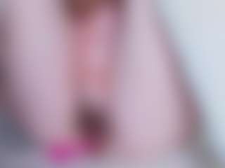 Live cam show with EllaSwert - Mature on fapnchat