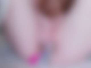 EllaSwert's Live Sex Cam Show