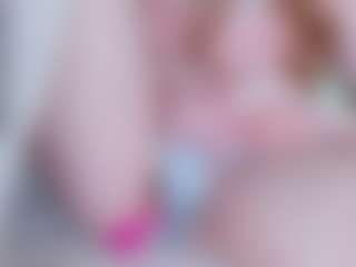 EllaSwert's Live Sex Cam Show