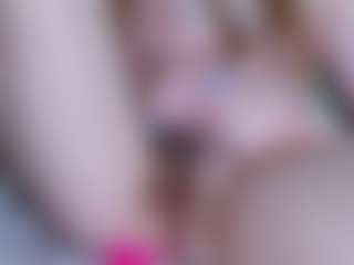 EllaSwert's Live Sex Cam Show