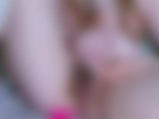 EllaSwert's Live Sex Cam Show