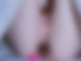 EllaSwert's Live Sex Cam Show