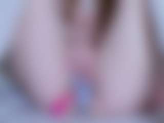 Live cam show with EllaSwert - Teen (18+) on Camsoda
