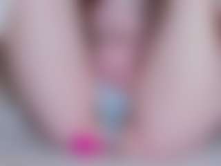 EllaSwert's Live Sex Cam Show