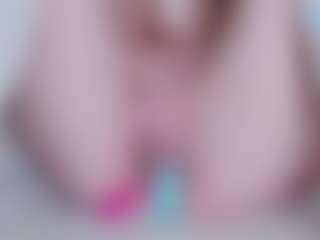 EllaSwert's Live Sex Cam Show