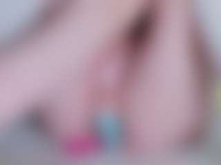 EllaSwert's Live Sex Cam Show
