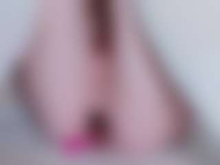 EllaSwert's Live Sex Cam Show