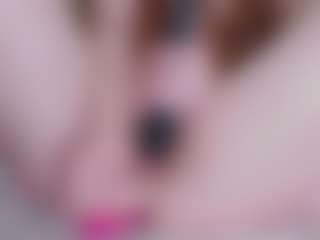 EllaSwert's Live Sex Cam Show