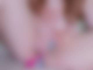 EllaSwert's Live Sex Cam Show