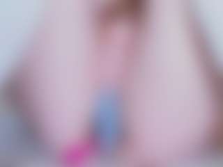 EllaSwert's Live Sex Cam Show