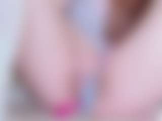 EllaSwert's Live Sex Cam Show