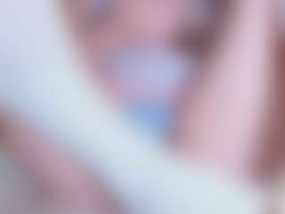 Live cam show with EllaSwert - Small Tits Mature on Dolls Live