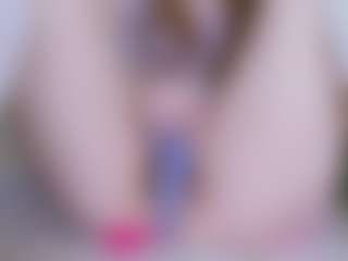 Live cam show with EllaSwert - Dildo Or Vibrator on Camsoda