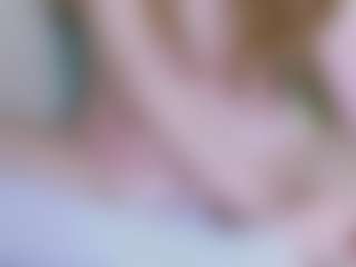 Live cam show with EllaSwert - Red Hair Squirt on Latina Girls