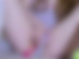Live cam show with EllaSwert - BBW Mature on TeamSkeetLive