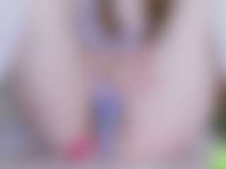 Live cam show with EllaSwert - Smoking on eurowanks.com