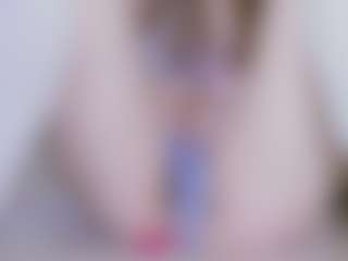 Live cam show with EllaSwert - Smoking on Lustler