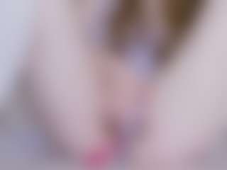 Live cam show with EllaSwert - Average on instabang