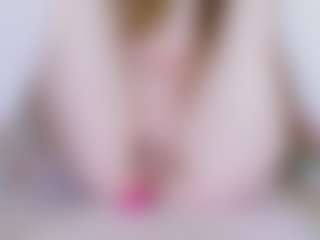 EllaSwert's Live Sex Cam Show