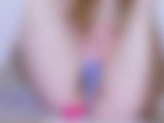 Live cam show with EllaSwert - Small Tits Mature on madthumbs
