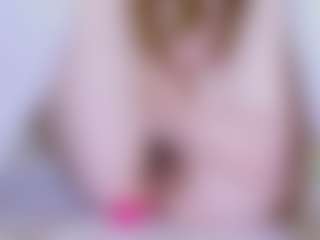 Live cam show with EllaSwert - Mature on chickslive.net