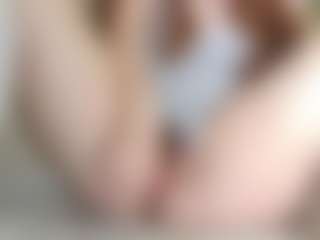 EllaSwert's Live Sex Cam Show
