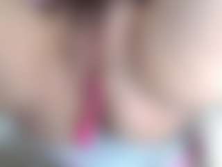 EllaSwert's Live Sex Cam Show