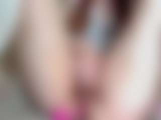 EllaSwert's Live Sex Cam Show