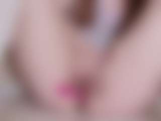 EllaSwert's Live Sex Cam Show