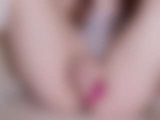 EllaSwert's Live Sex Cam Show