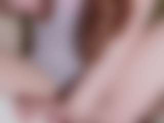 EllaSwert's Live Sex Cam Show